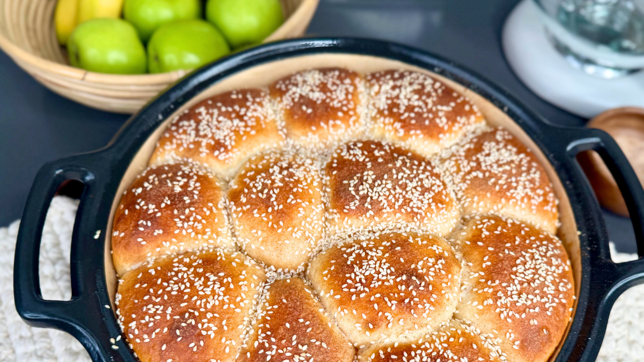 Soft Sweet Sourdough Buns – Fluffy, Buttery and Irresistible! Sourdough Buns Recipe